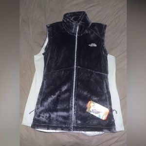 NWT XL women’s North Face Vest